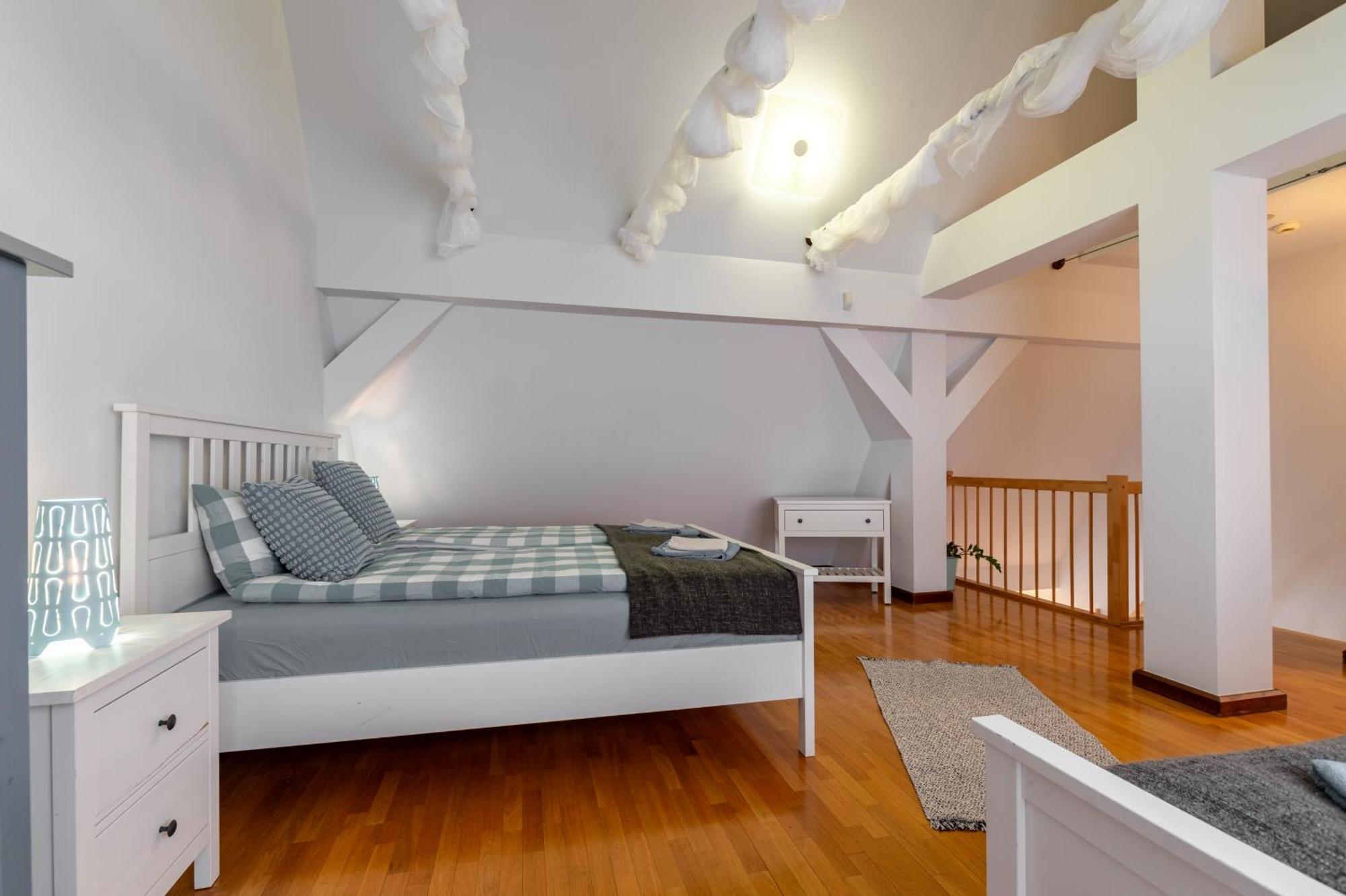 Apartementy Plac Solny 20 فروتسواف المظهر الخارجي الصورة